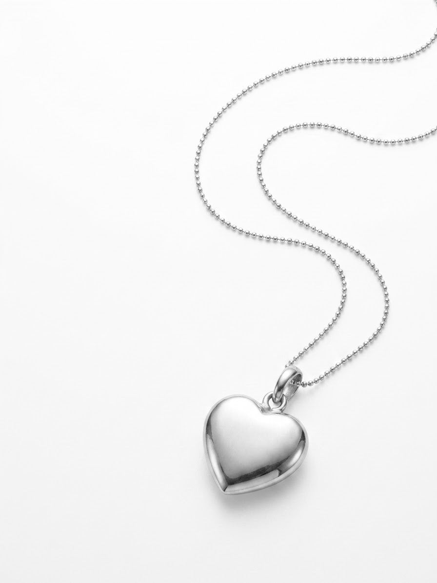 COLLAR DE PLATA DE CORAZÓN
