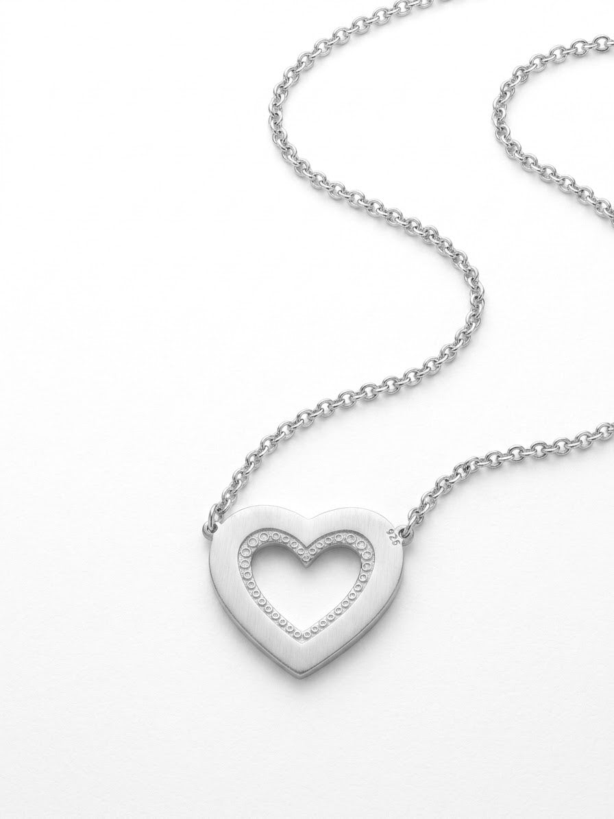 COLLAR DE PLATA DE CORAZÓN