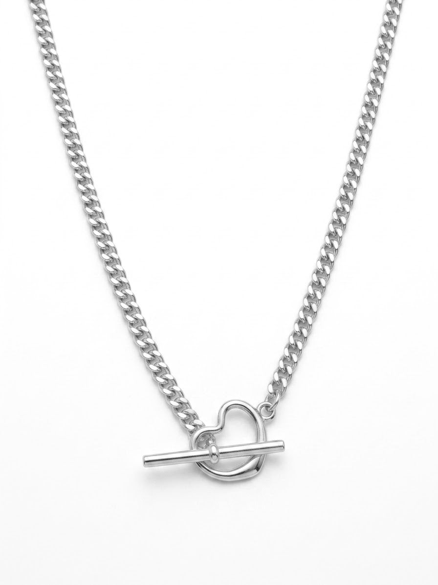 COLLAR DE PLATA DE CORAZÓN