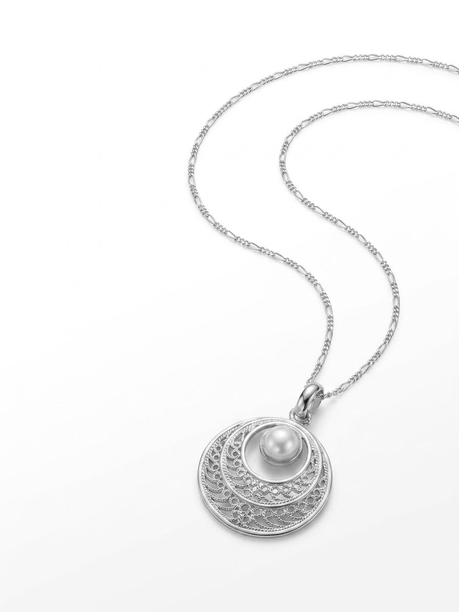 COLLAR DE PLATA ELEGANTE