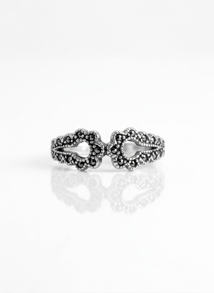 ANILLO DE PLATA QUEMADA MARQUESITA