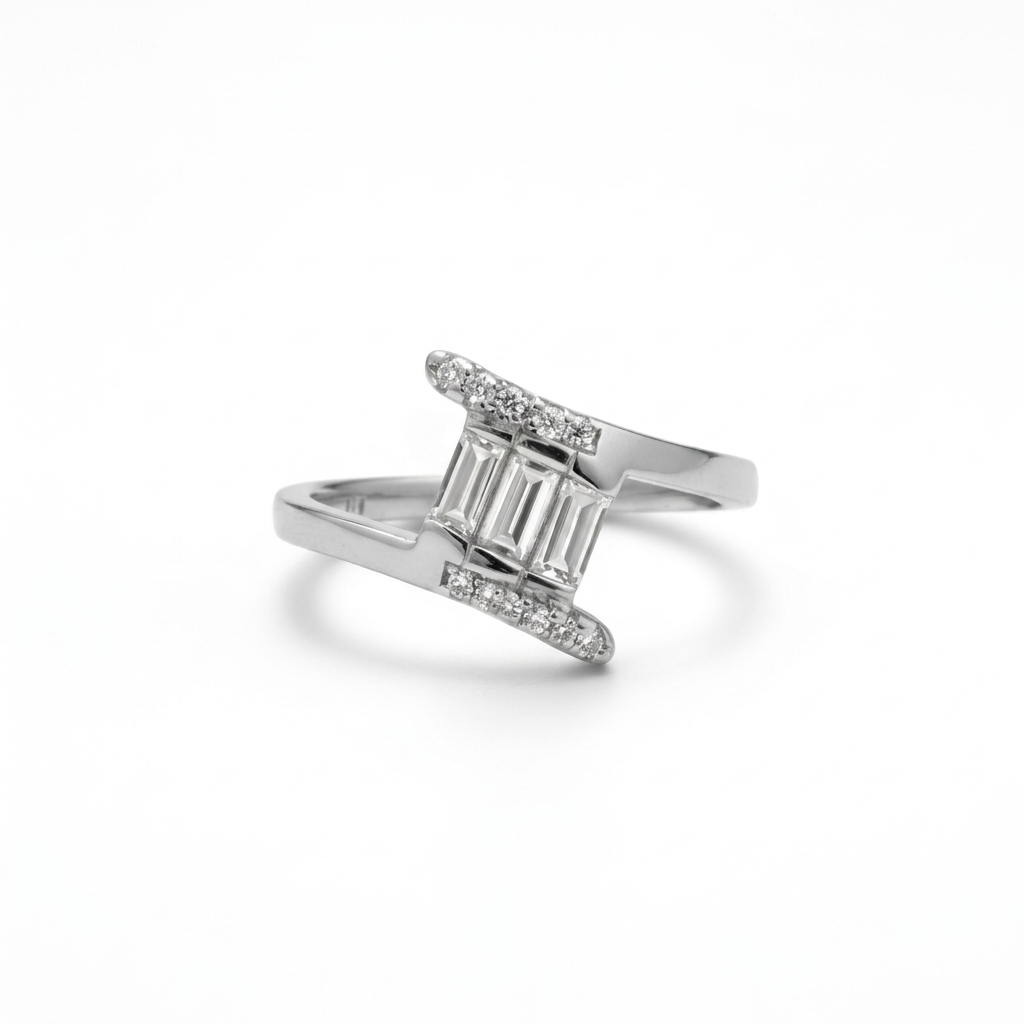ANILLO DE PLATA CIRCONES BLANCOS