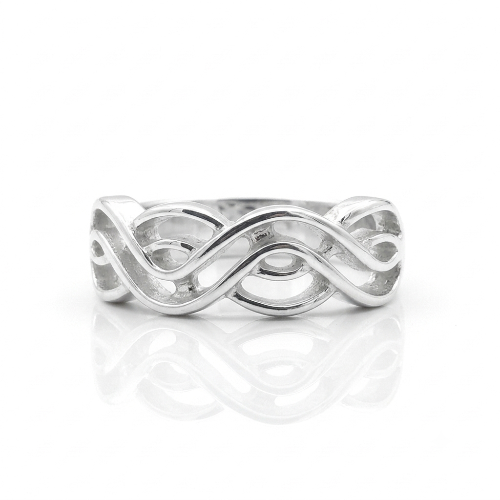 ANILLO DE PLATA ENTRELAZADO