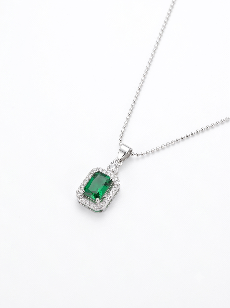 JUEGO DE PLATA ARETE Y COLLAR VERDE