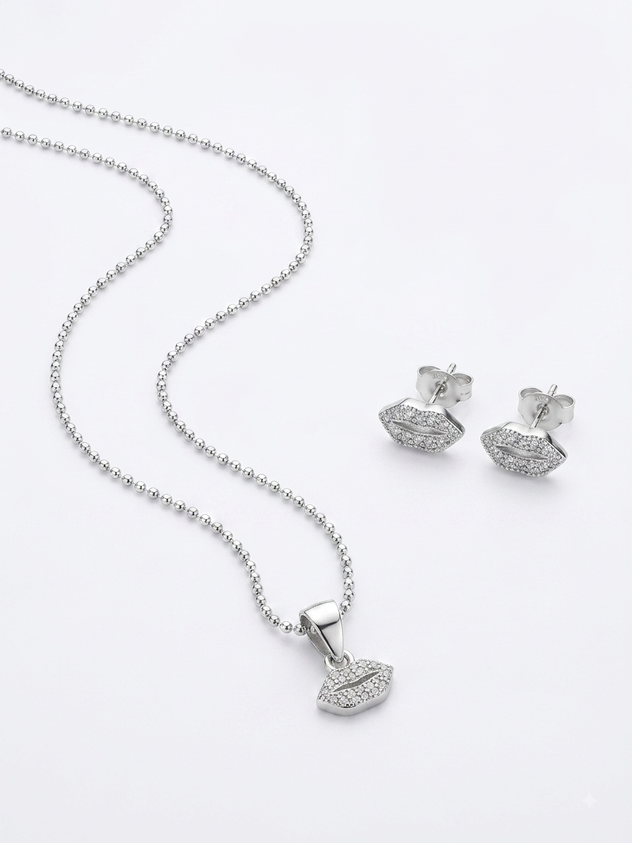 JUEGO DE PLATA COLLAR Y ARETE BESO