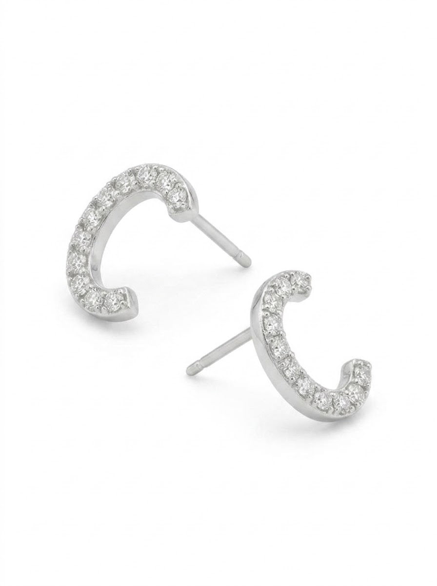 ARETE DE PLATA PEGADO PEQUEÑO TIPO C