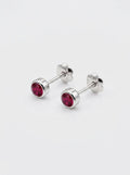 ARETE DE PLATA PEGADO ROJO